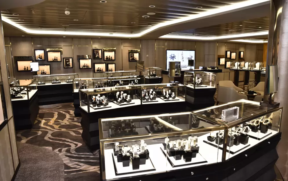 Celebrity Cruises, Celebrity Apex, Shops 3 ©CEL.jpg